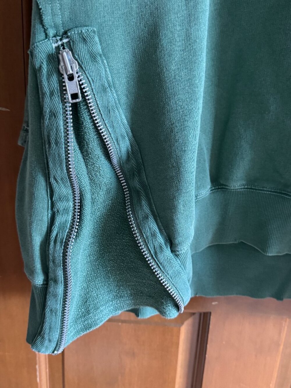 Free People Green Oversized High Low Sweatshirt Side Zip Thumb Holes - Picture 4 of 10